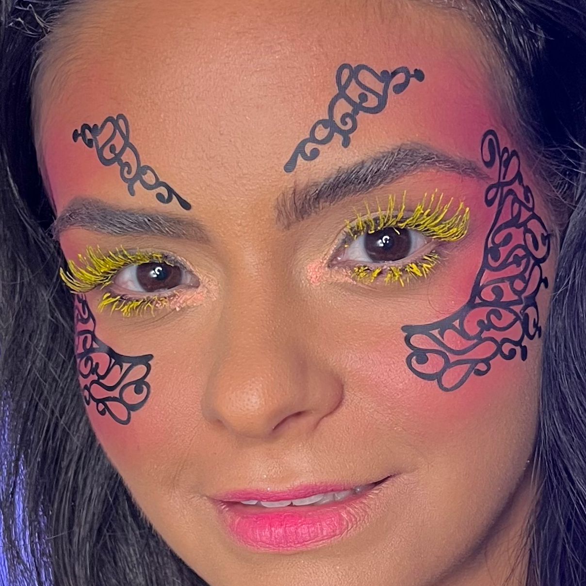 Image of Swirlyqueue / Face Lace by Phyllis Cohen