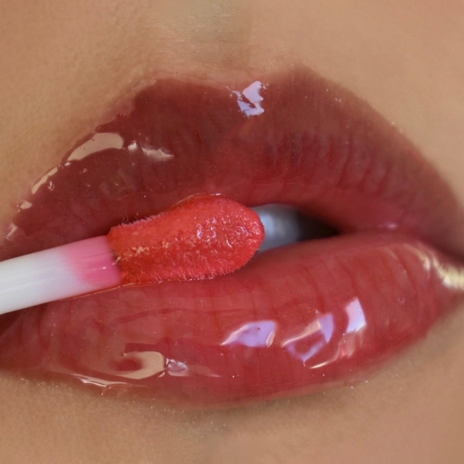 Image of Glow Getter Hydrating Lip Oil 008 Juicy Red