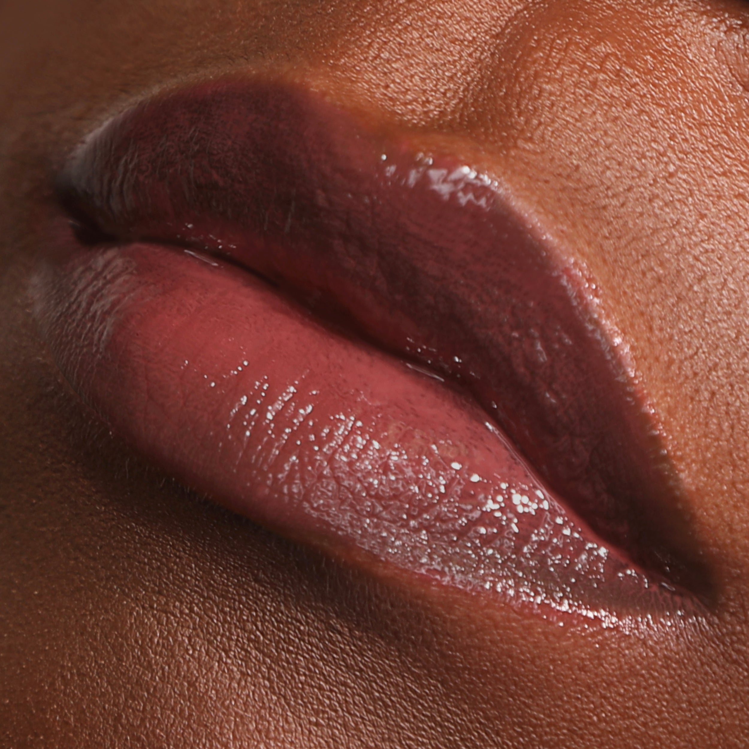 Image of Glow Getter Hydrating Lip Oil 013 Lovely Rose