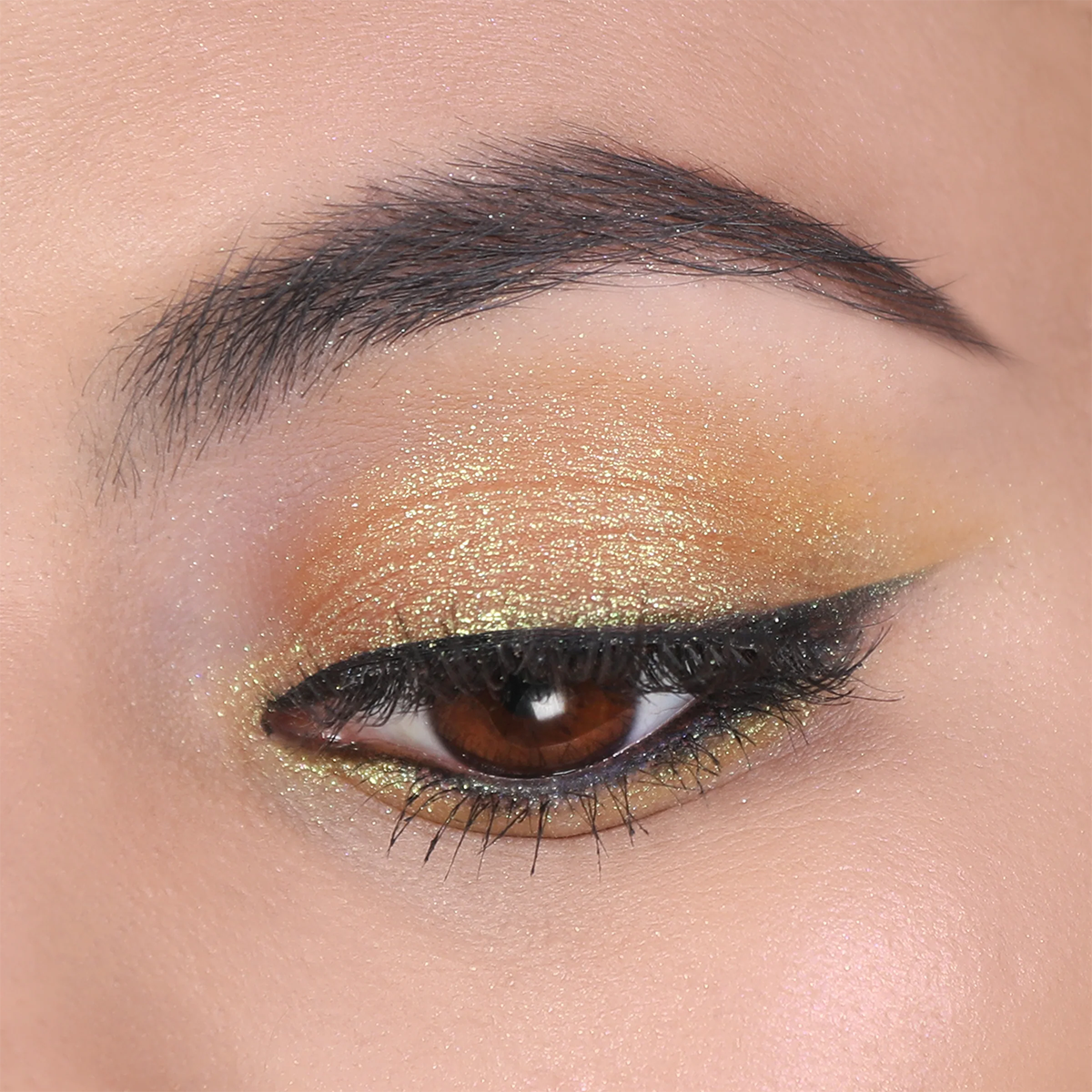 19 Keepsake Chroma Light Shadow