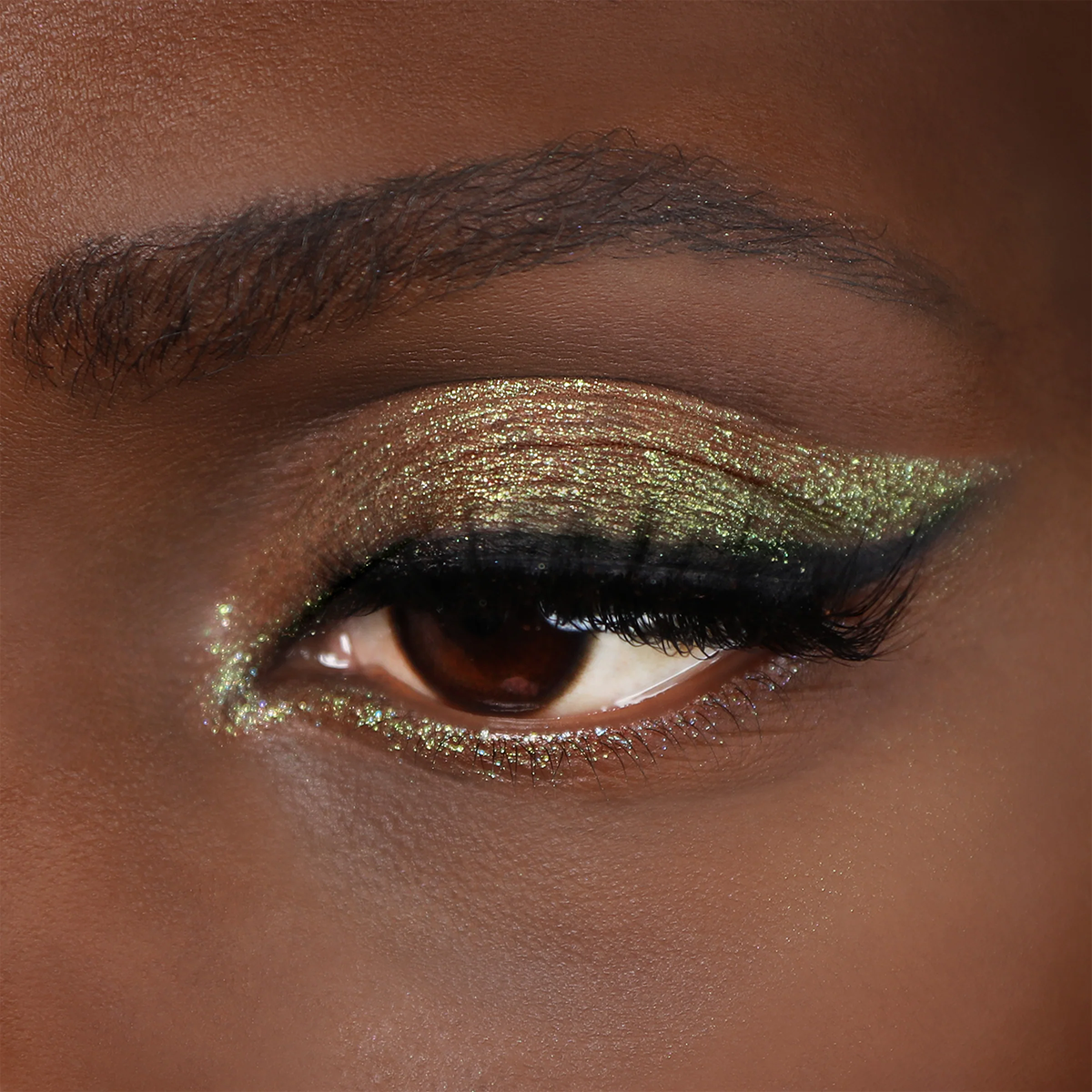 Image of 19 Keepsake Chroma Light Shadow