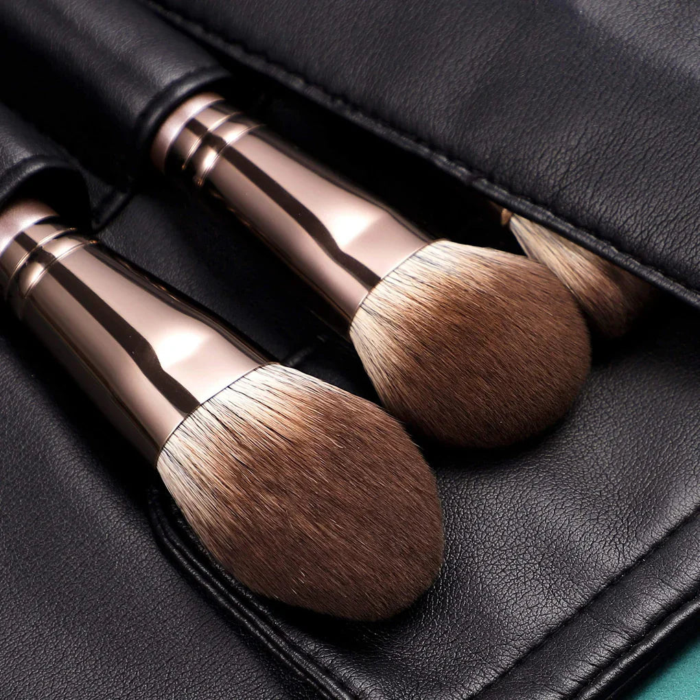 Image of MAGICIAN SERIES - 18 COMPLETE BRUSH KIT - LUCKY COFFEE